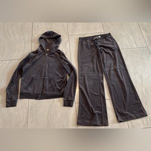 Velour jogging running suit lounge wear size medium